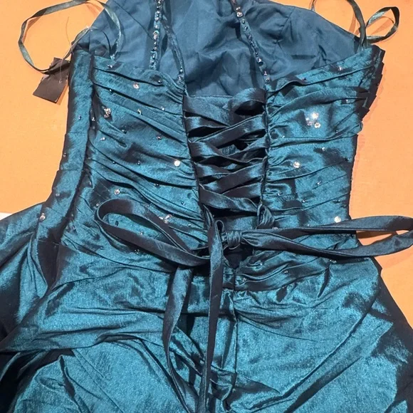 Cinderella Teal One Shoulder Dress - Picture 6 of 12